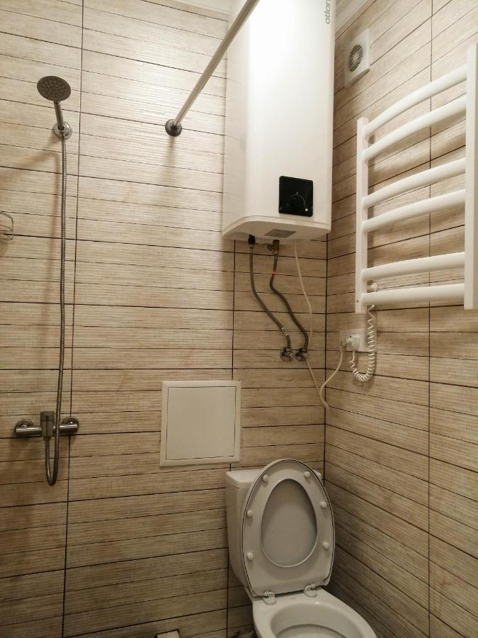 Світло Цілодобово Apartments In The City Center ลวีฟ ภายนอก รูปภาพ
